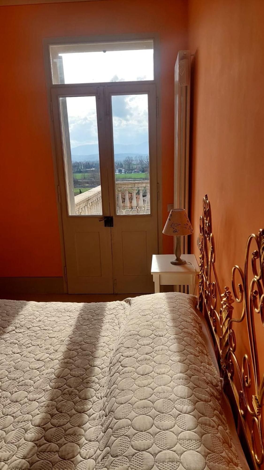 La Casa Del Mago Camere E Appartamenti Pissignano Екстер'єр фото
